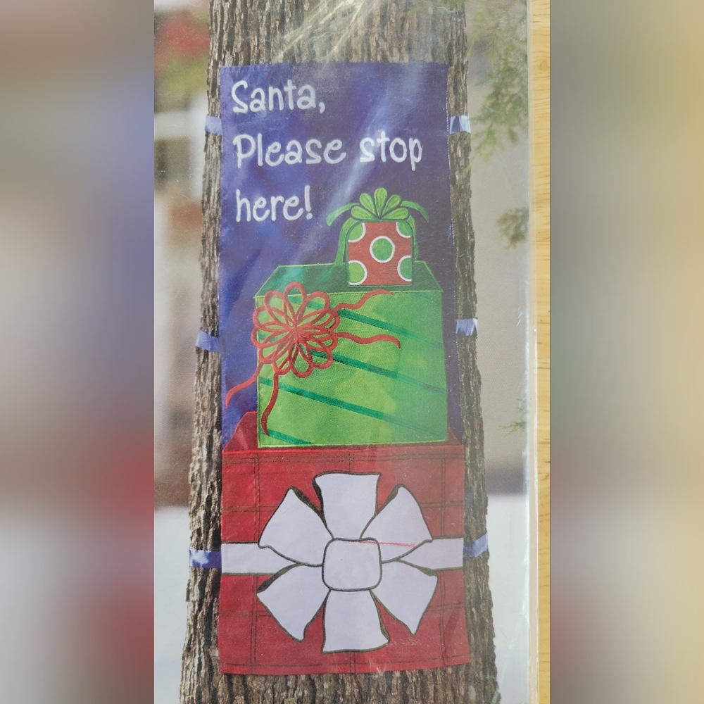 NEW Holiday tree wrap